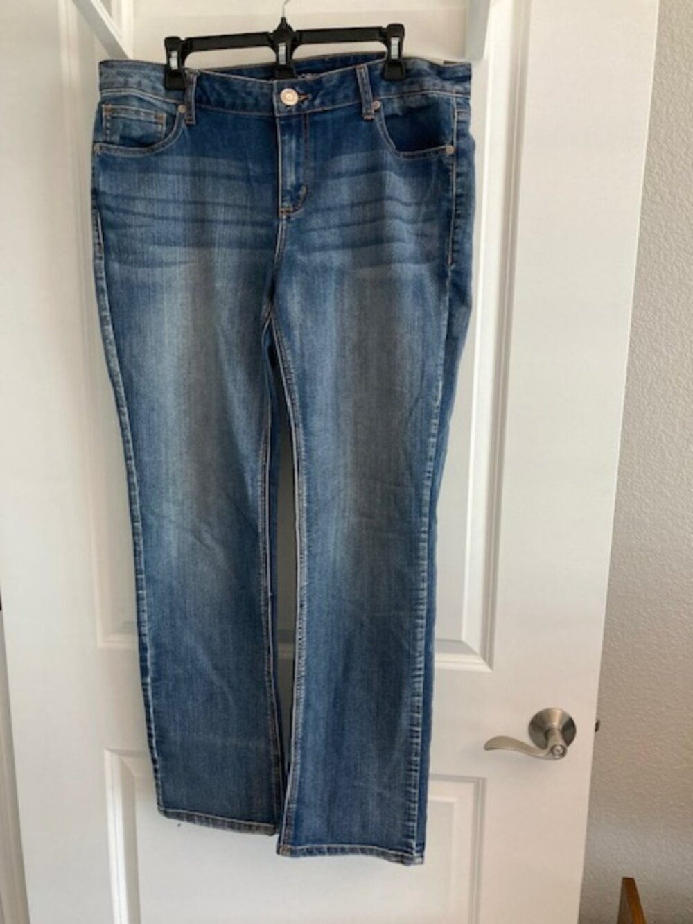 New with Tags - Maurice’s Mid-Rise Jeans- size 14